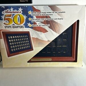 U.S QUARTER COLLECTION 50 COINS With Clear Window Coin Storage Wood Box